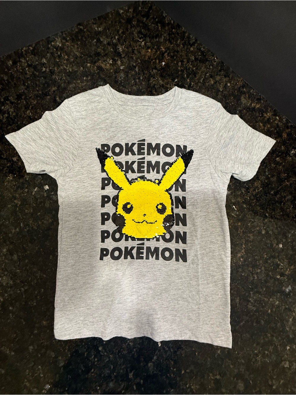 Nintendo Pokémon Gray with Yellow Sequined Pikachu T-shirt kids size 8